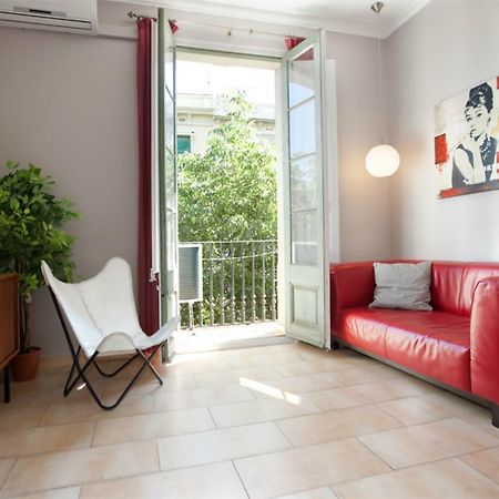 Aparteasy - Family Sant Antoni Apt. Барселона Экстерьер фото